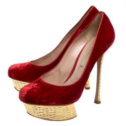 Pre Owned Nicholas Kirkwood Red/Gold Velvet Platform Pumps Size 37.5