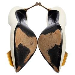 Pre Owned Nicholas Kirkwood White Leather Hexagon Pointed Toe Pumps Size 37.5