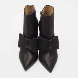 Pre Owned Nicoli Black Satin Jarvis Booties Size 38