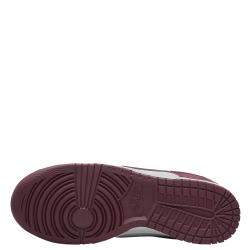Pre Owned Nike WMNS Dunk Low Bordeaux Sneakers Size US 8.5W (EU 40)