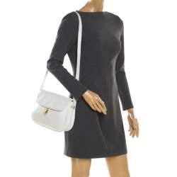 Pre Owned حقيبة كتف نينا ريتشي قلاب جلد بيضاء