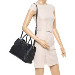 Pre Owned Nina Ricci Black Leather Zipped Tote