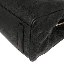 Pre Owned Nina Ricci Black Leather Zipped Tote