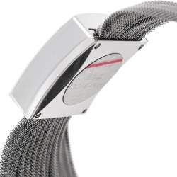 Pre Owned Nina Ricci Mother of Pearl Stainless Steel Diamonds N019.12 Women's Wristwatch 24 mm