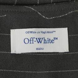 مملوكة مسبقًا تنورة أوف وايت رمادية مقلمة بطبقات قصيرة مقاس صغير (سمول)