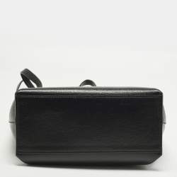 Pre Owned حقيبة يد عمودية أوف وايت "سكالتشر" جلد أسود