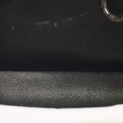 مملوكة مسبقًا حقيبة كروس أوف وايت مشبك ملف منحوت جلد أسود