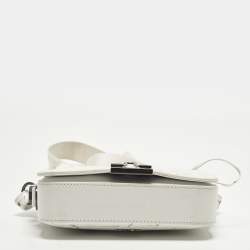 مملوكة مسبقًا حقيبة كروس أوف وايت مشبك ملف منحوت جلد أسود