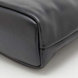 Pre Owned Off-White Black Leather Off Hands Zipped 25 Pouch