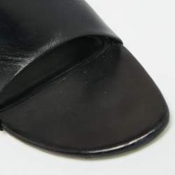 Pre Owned صندل مول أوف وايت جلد أبيض مقاس 38