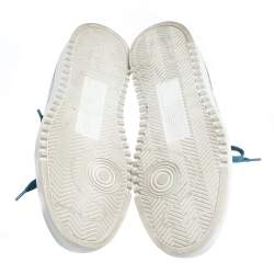 Pre Owned حذاء رياضى أوف وايت منخفض من الأعلى أربطة جلد نقش تمساح أزرق مقاس 39