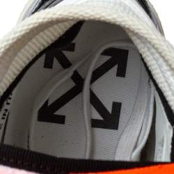 مملوكة مسبقًا حذاء رياضي أوف وايت أوف كورت 3.0 كانفاس وجلد أسود/ أبيض مقاس 38