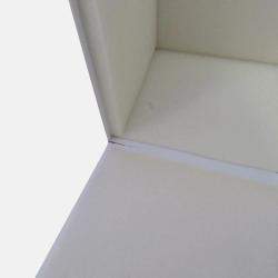 Pre Owned Omega De Ville Prestige 424.55.24.60.55.002 Quartz White MOP 18K Rose Gold Women's Wristwatch 24 mm