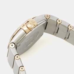 مملوكة مسبقًا ساعة يد نسائية أوميغا كونستليشن 123.25.27.60.55.010 فولاذ مقاوم للصدأ وذهب أصفر عيار 18 مرصعة بالألماس وعرق اللؤلؤ 27 مم