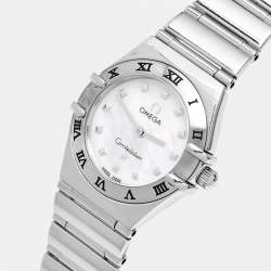 Pre Owned ساعة يد نسائية أوميغا كونستليشن 1561.71.00 ميناء صدف فولاذ مقاوم للصدأ 22.50 مم
