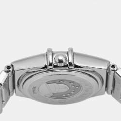 Pre Owned ساعة يد نسائية أوميغا كونستليشن 1561.71.00 ميناء صدف فولاذ مقاوم للصدأ 22.50 مم