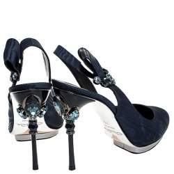 Pre Owned صندل اوسكار دى لارينتا فتحة كعب جوليت زخرفة كريستال قماش حريري مضلع ناعم فايي أزرق مقاس 39.5