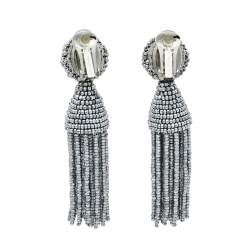مملوكة مسبقًا Oscar de la Renta Silver Beaded Short Tasseled Clip On Earrings