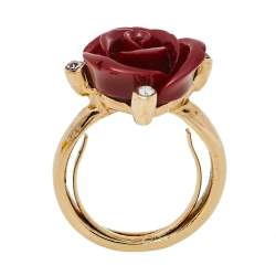 مملوكة مسبقًا Oscar de la Renta Red Resin Rose Cocktail Ring Size EU 50.5