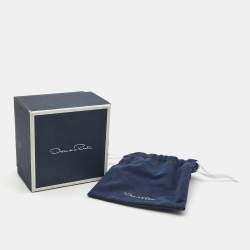 مملوكة مسبقًا أقراط أوسكار دي لارينتا رزين أبيض مزخرفة كريستال فضية اللون