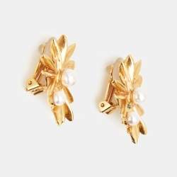 Pre Owned Oscar de la Renta Faux Pearl Gold Tone Clip On Earrings