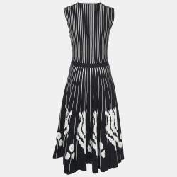 Pre Owned Oscar de la Renta Navy Blue/White Stripe Wool Blend Sleeveless Midi Dress M