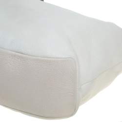 Pre Owned Oscar de la Renta Off White Leather Zipped Hobo