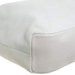 Pre Owned Oscar de la Renta Off White Leather Zipped Hobo