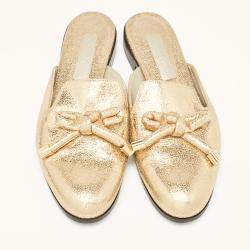 Pre Owned Oscar de la Renta Gold Crinkled Leather Bow Flat Mules Size 38