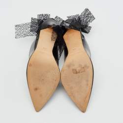 Pre Owned Oscar de la Renta Black Patent Leather Cut Out Bow Pumps Size 37.5