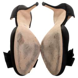 Pre Owned Oscar de la Renta Black Satin Bow Heel Pumps Size 38.5