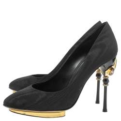 Pre Owned Oscar de la Renta Black Satin Colette Round Toe Pumps Size 38