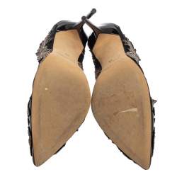 مملوكة مسبقًا Oscar de la Renta Black Patent Leather and Mesh Alyssa Embellished Pointed Toe Pumps Size 38