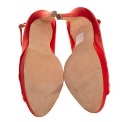 Pre Owned حذاء كعب عالي أوسكار دي لارينتا ساتان أحمر مزخرف كريستال مقدمة مفتوحة بحزام للكاحل مقاس 40