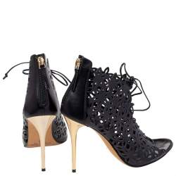 Pre Owned بوت أوسكار دي لارينتا جلد قصات ليزر أسود برباط مقاس 39