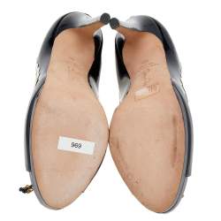 Pre Owned Oscar de la Renta Black/Cream Patent Leather Bow Peep Toe Pumps Size 40