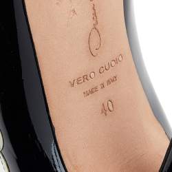 Pre Owned Oscar de la Renta Black/Cream Patent Leather Bow Peep Toe Pumps Size 40