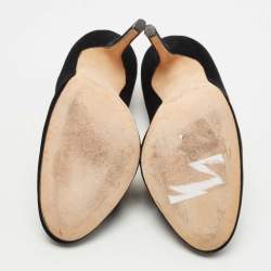 Pre Owned Oscar de la Renta Black Velvet Crystal Embellished Pumps Size 38.5