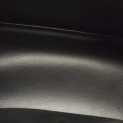 مملوكة مسبقًا حقيبة كتف باكو رابان جلدية سوداء بحلقة كبيرة