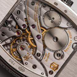 Pre Owned باتيك فيليب جوندولو 7099G-001 فضي تعبئة يدوية مع ماس ذهب أبيض 18 قيراط ساعة يد نسائية 29 ملم مستعملة