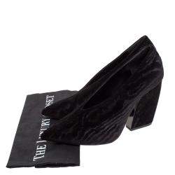 Pre Owned Pierre Hardy Black Textured Velvet V Neck Block Heel Pumps Size 39