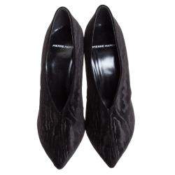 Pre Owned Pierre Hardy Black Textured Velvet V Neck Block Heel Pumps Size 39