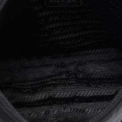 Pre Owned Prada Black Nylon Re-Edition 2000 Baguette Bag
