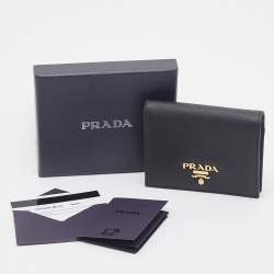 Pre Owned Prada Black Saffiano Metal Leather Bifold Wallet