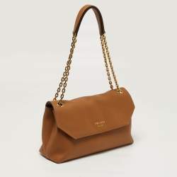 Pre Owned حقيبة كتف برادا جلد بني دوكس