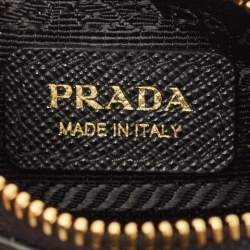 Pre Owned Prada Black Saffiano Leather Zip Card Case