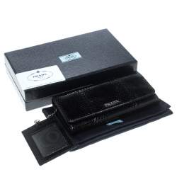 Pre Owned Prada Black Snakeskin Continental Wallet