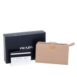 Pre Owned Prada Beige Leather Saffiano Metal Level Wallet