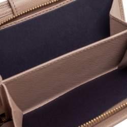Pre Owned Prada Beige Leather Saffiano Metal Level Wallet