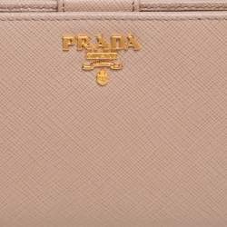 Pre Owned Prada Beige Leather Saffiano Metal Level Wallet